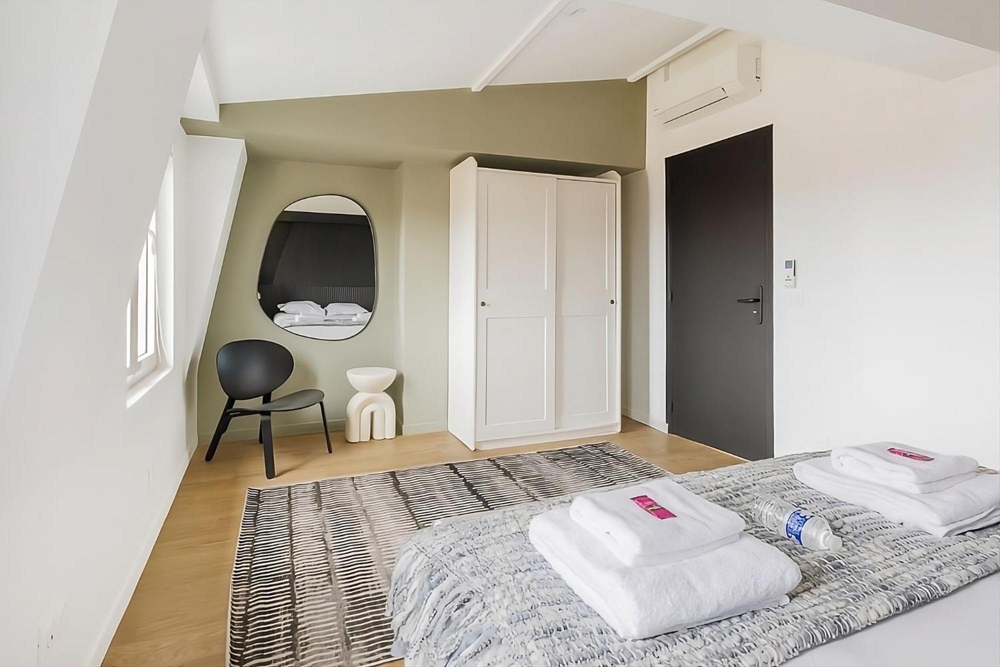 Apartment 5 Amazing View Tour Eiffel Invalide Bon Marche Paris